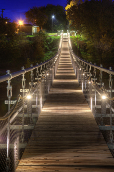 K_deKoning_-_Swinging_Bridge